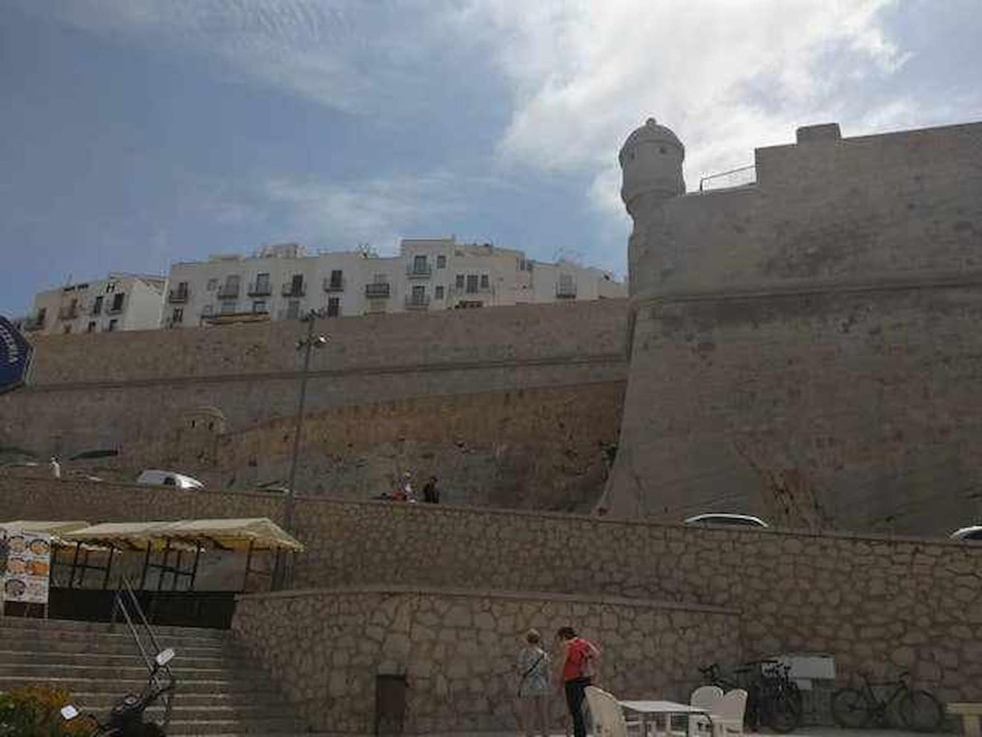 A H RENTALS Apartamento Castillo Peníscola Exterior foto